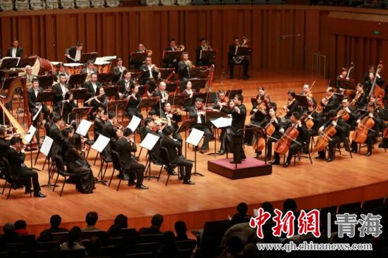 圖為青海大劇院新年音樂會演奏。圖由西寧市文化旅游廣電局提供