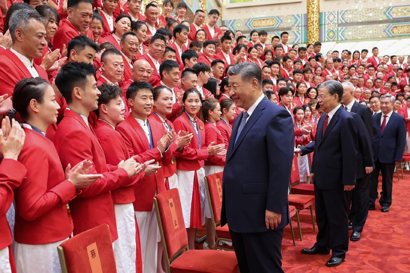 2024年8月20日，習(xí)近平總書記在人民大會(huì)堂接見(jiàn)第33屆夏季奧林匹克運(yùn)動(dòng)會(huì)中國(guó)體育代表團(tuán)全體成員。