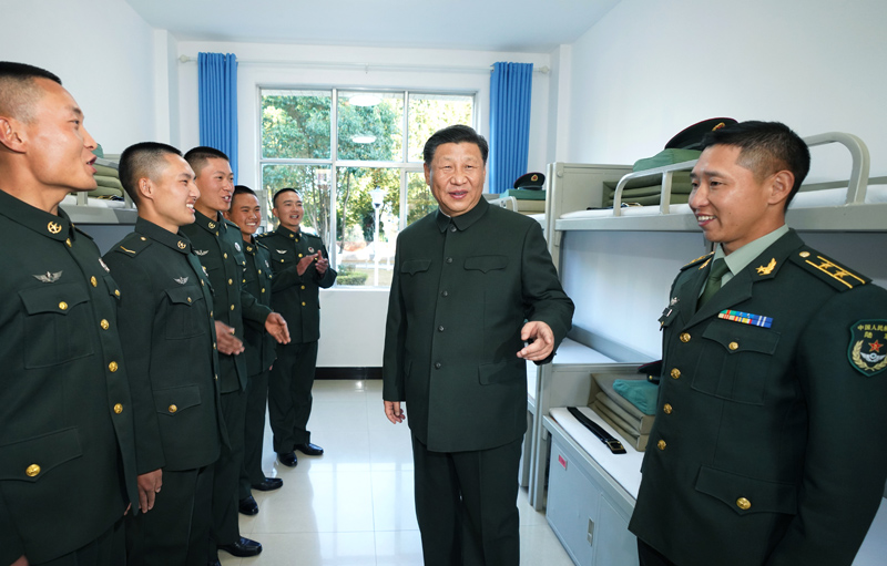2020年1月19日，習(xí)近平主席視察駐云南部隊(duì)，深入邊防一線，看望慰問(wèn)官兵。