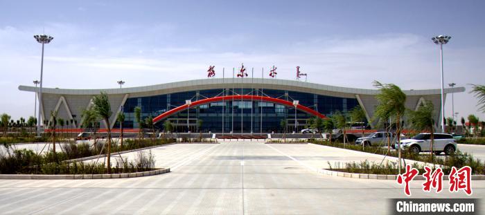 青海格爾木機(jī)場(chǎng)年旅客吞吐量突破25萬人次