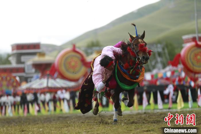 青海玉樹：70年，幸福生活如格?；ň`放