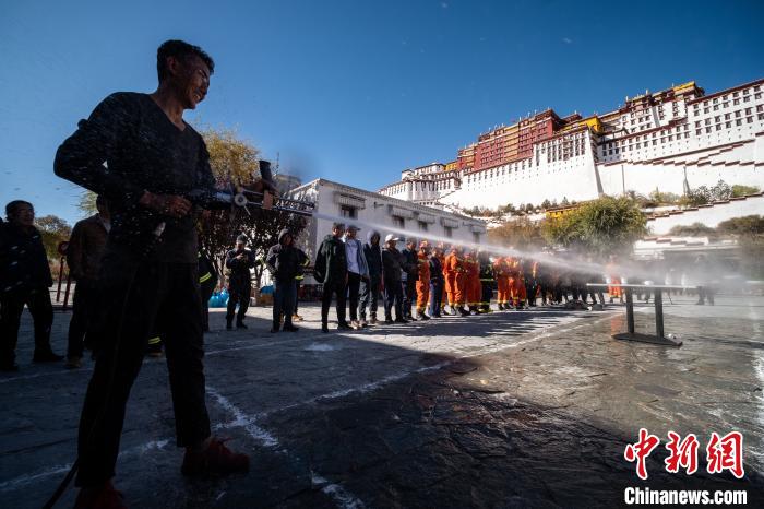 西藏消防救援總隊(duì)多措并舉提升寺廟和文博單位抗御火災(zāi)能力