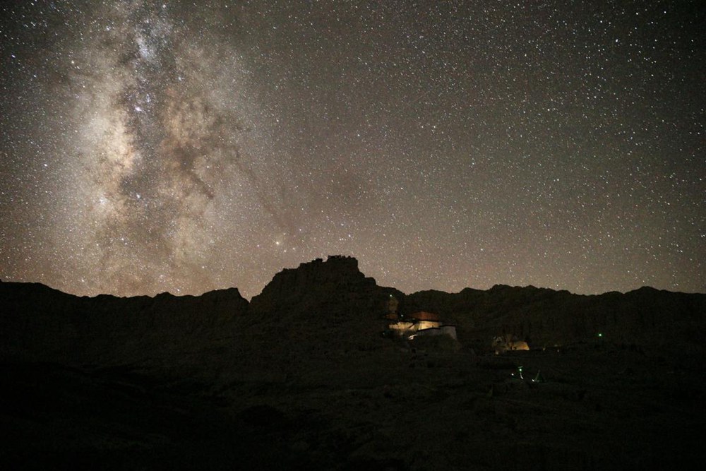 阿里暗夜星空。旦真次旦攝